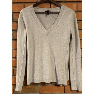 Aqua Cashmere Gray V Neck Pullover Sweater Womens Large Classic Lightweight